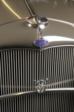 Ford V8 DeLuxe Roadster 1932 года